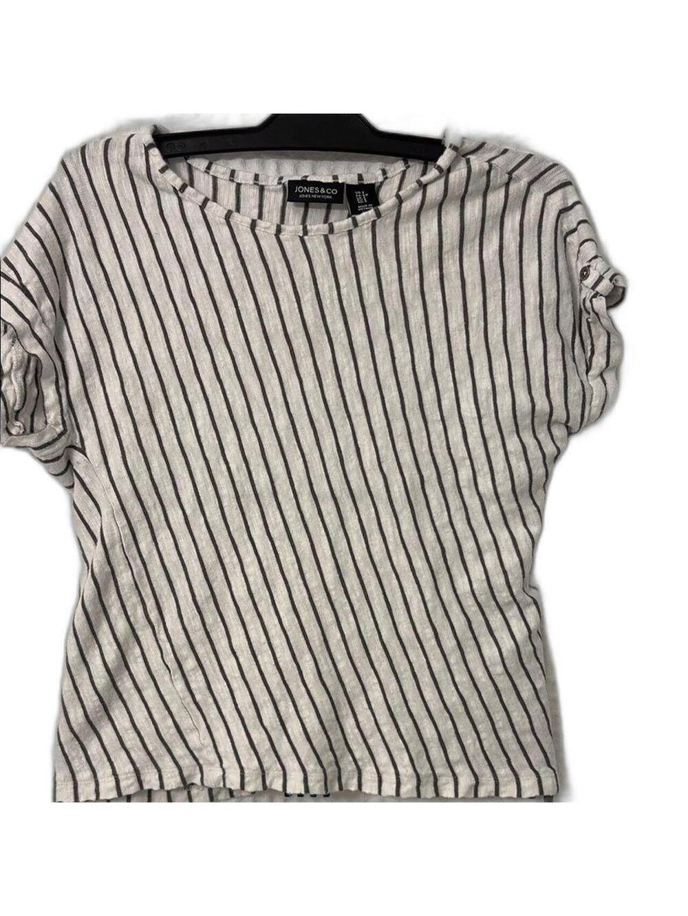 Jones New York Women's White and Grey Tshirt